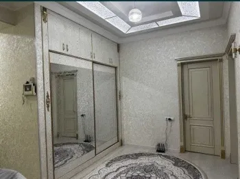 163 м², многокомнатная квартира, 1/5-0