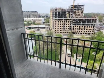 100 м², 3-комн. квартира, 10/10-0
