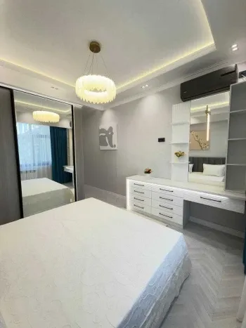 90 м², 4-комн. квартира, 4/9-1