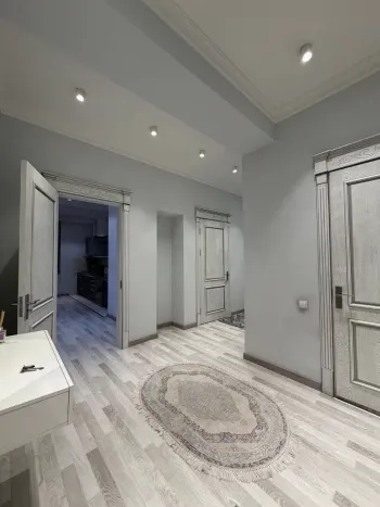 100 м², 3-комн. квартира, 4/10-2