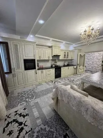 150 м², 4-комн. квартира, 3/8-3