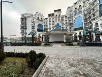 221 m², ko'p xonali kvartira, 7/7-1