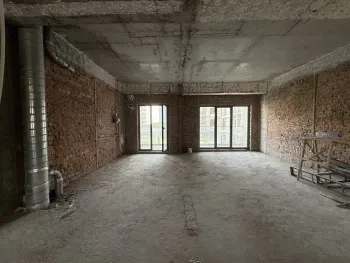 216 м², 4-комн. квартира, 3/8-2