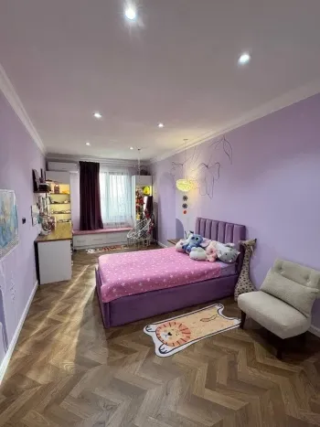 180 м², 5-комн. квартира, 10/11-1