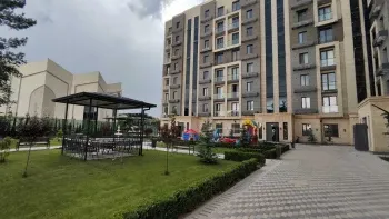 86 m², 3-xonali kvartira, 8/8-2