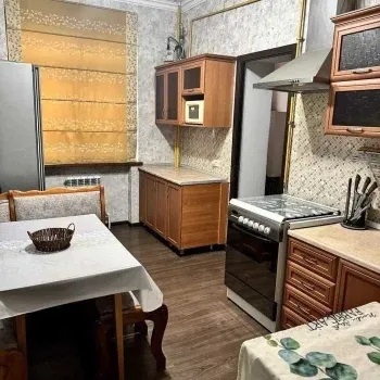 76 м², 3-комн. квартира, 2/8-3