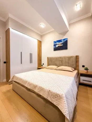 42 м², 2-комн. квартира, 1/9-2