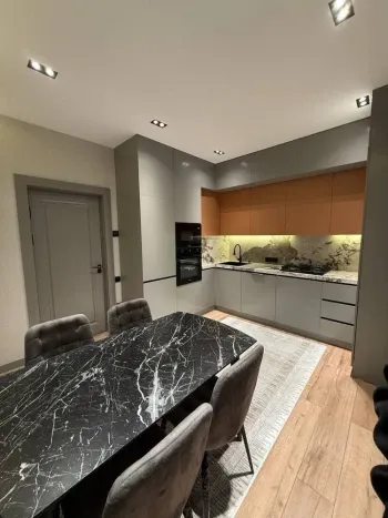 85 м², 3-комн. квартира, 4/10-2