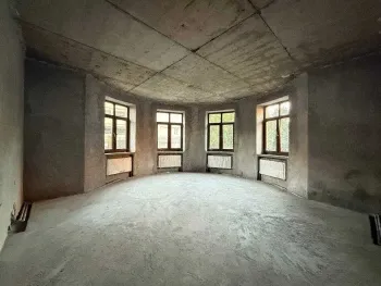 214 м², многокомнатная квартира, 1/1-2