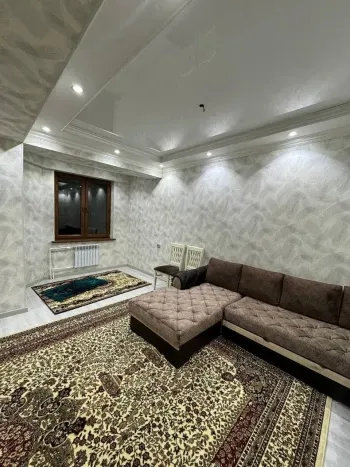 140 м², 5-комн. квартира, 8/8-2