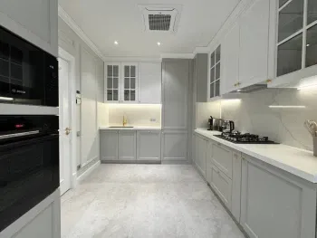 130 м², 4-комн. квартира, 8/9-1