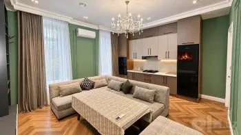 60 м², 3-комн. квартира, 1/8-1
