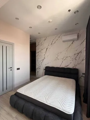 180 м², 3-комн. квартира, 18/1-2