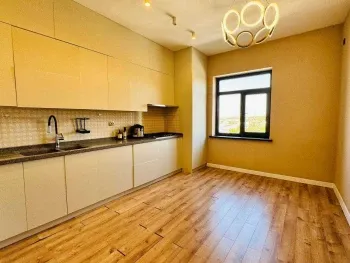 102 m², 3-xonali kvartira, 4/6-3