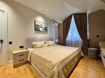 84 м², 4-комн. квартира, 8/8-3