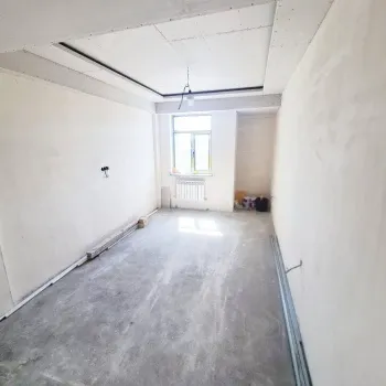 105 м², 3-комн. квартира, 6/9-1