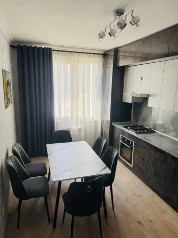 72 м², 3-комн. квартира, 3/13-0