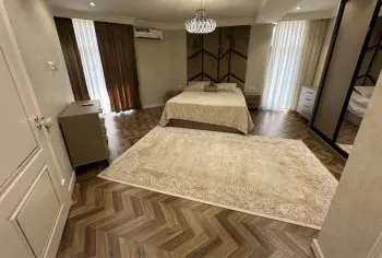 202 m², ko'p xonali kvartira, 9/10-1