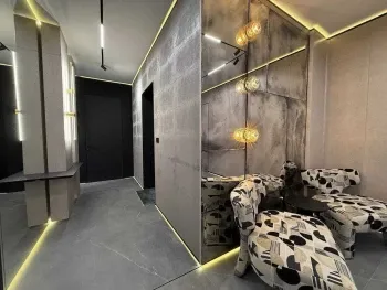 300 м², 4-комн. квартира, 9/10-2