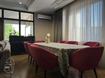 194 м², многокомнатная квартира, 4/5-3