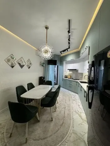 131 м², 3-комн. квартира, 3/10-2