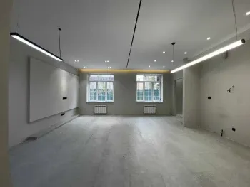 175 м², многокомнатная квартира, 1/9-1