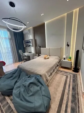 130 м², 4-комн. квартира, 3/6-3