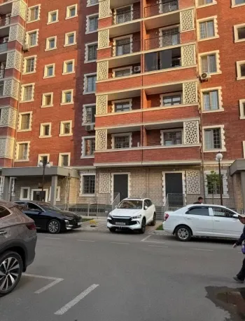 125 m², 5-xonali kvartira, 1/9-0