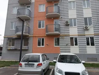 40 м², 2-комн. квартира, 1/9-3