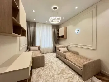94 м², 3-комн. квартира, 4/9-2
