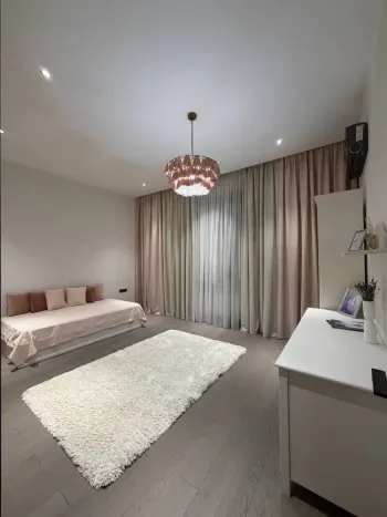 176 м², 4-комн. квартира, 5/9-2