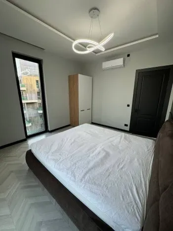 82 м², 3-комн. квартира, 10/12-0