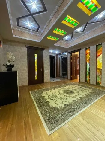 175 м², 4-комн. квартира, 2/6-1