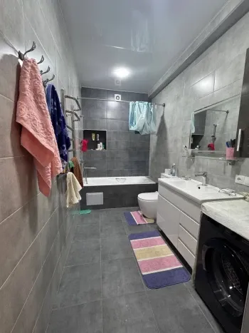 125 м², 4-комн. квартира, 4/8-2