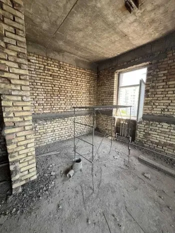 180 м², 4-комн. квартира, 6/8-1