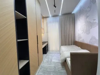 82 м², 3-комн. квартира, 8/10-3