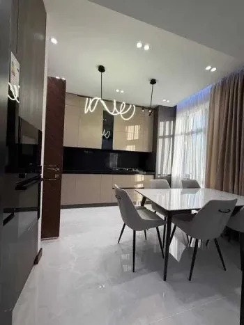 110 m², 4-xonali kvartira, 2/10-2