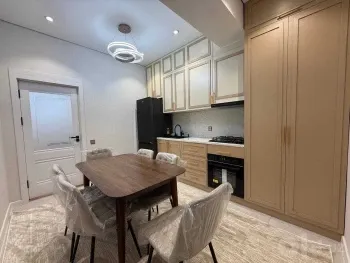 74 м², 3-комн. квартира, 2/10-2