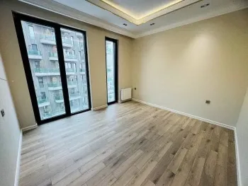 181 м², 4-комн. квартира, 4/10-3