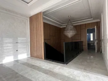 374 m², ko'p xonali kvartira, 9/10-1