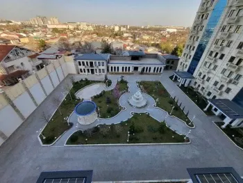 130 м², 3-комн. квартира, 6/9-0
