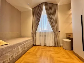 87 m², 4-xonali kvartira, 8/8-2