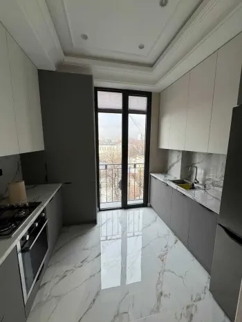 80 м², 3-комн. квартира, 6/9-3