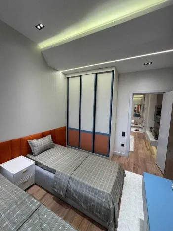 90 м², 3-комн. квартира, 4/9-1