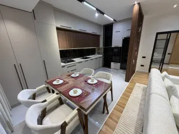 80 м², 3-комн. квартира, 7/12-1