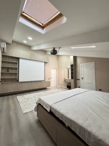 140 м², 4-комн. квартира, 7/8-2