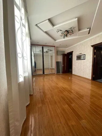 175 м², 4-комн. квартира, 2/6-3