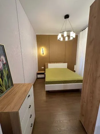 80 м², 3-комн. квартира, 6/9-1