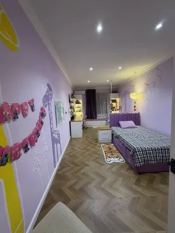180 м², 5-комн. квартира, 10/11-3