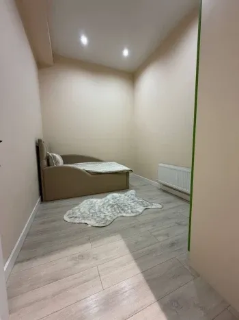 72 м², 3-комн. квартира, 4/8-3